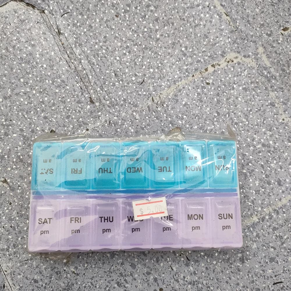 Weekly Pill Organizer (7-day, AM/PM) 7 days x 2 (AM/PM) compartments per organizer