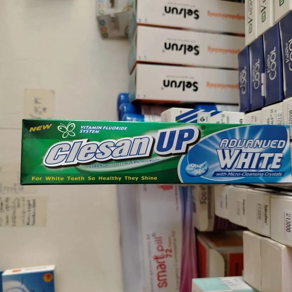 Clean Up Advanced White Sodium Fluoride 0.76% w/w (1450 ppm F) toothpaste; 120 g