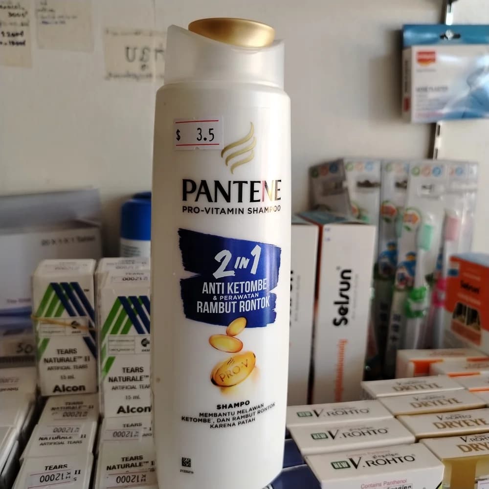 Pantene Pro-V 2in1 Anti-Dandruff & Hair Fall Shampoo Pro-Vitamin (Pro-V) Pro-Vitamin 2-in-1 anti-dandruff and hair-fall shampoo (2in1 Anti Ketombe & Perawatan Rambut Rontok); 290 ml