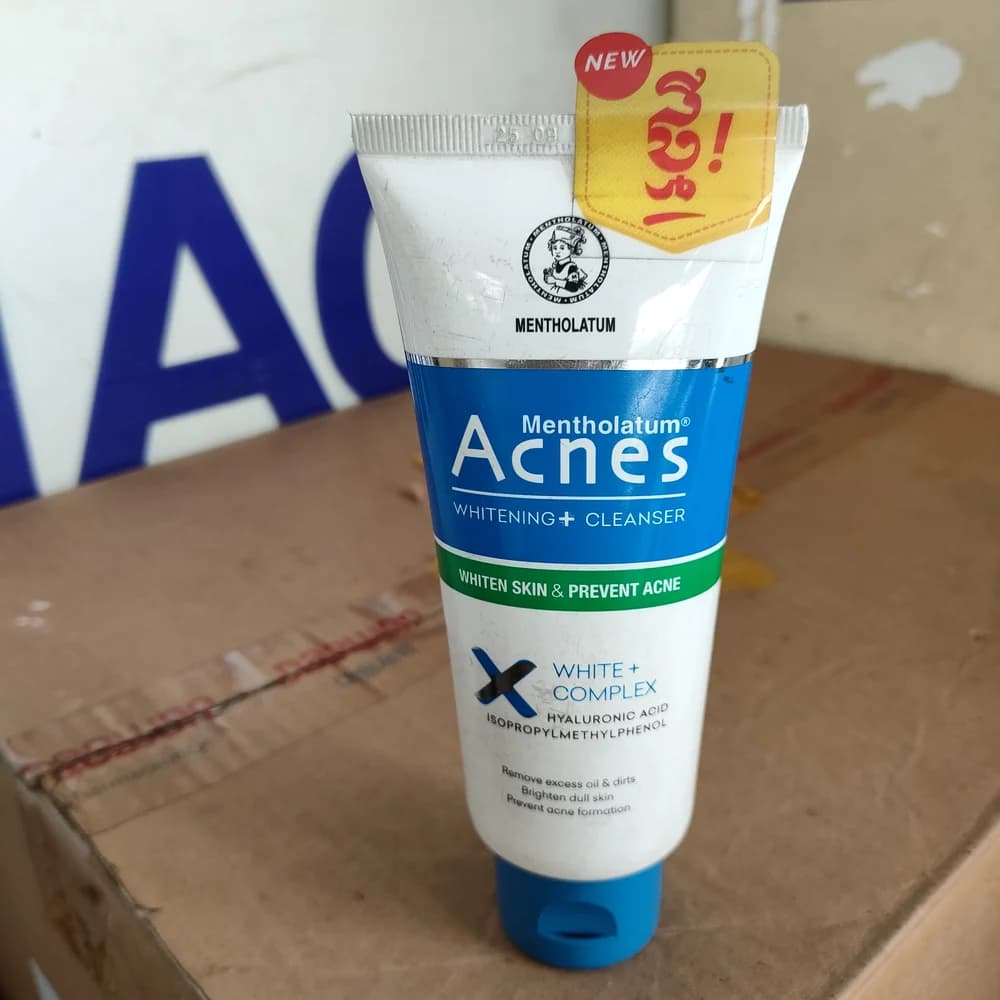 Acnes Whitening+ Cleanser