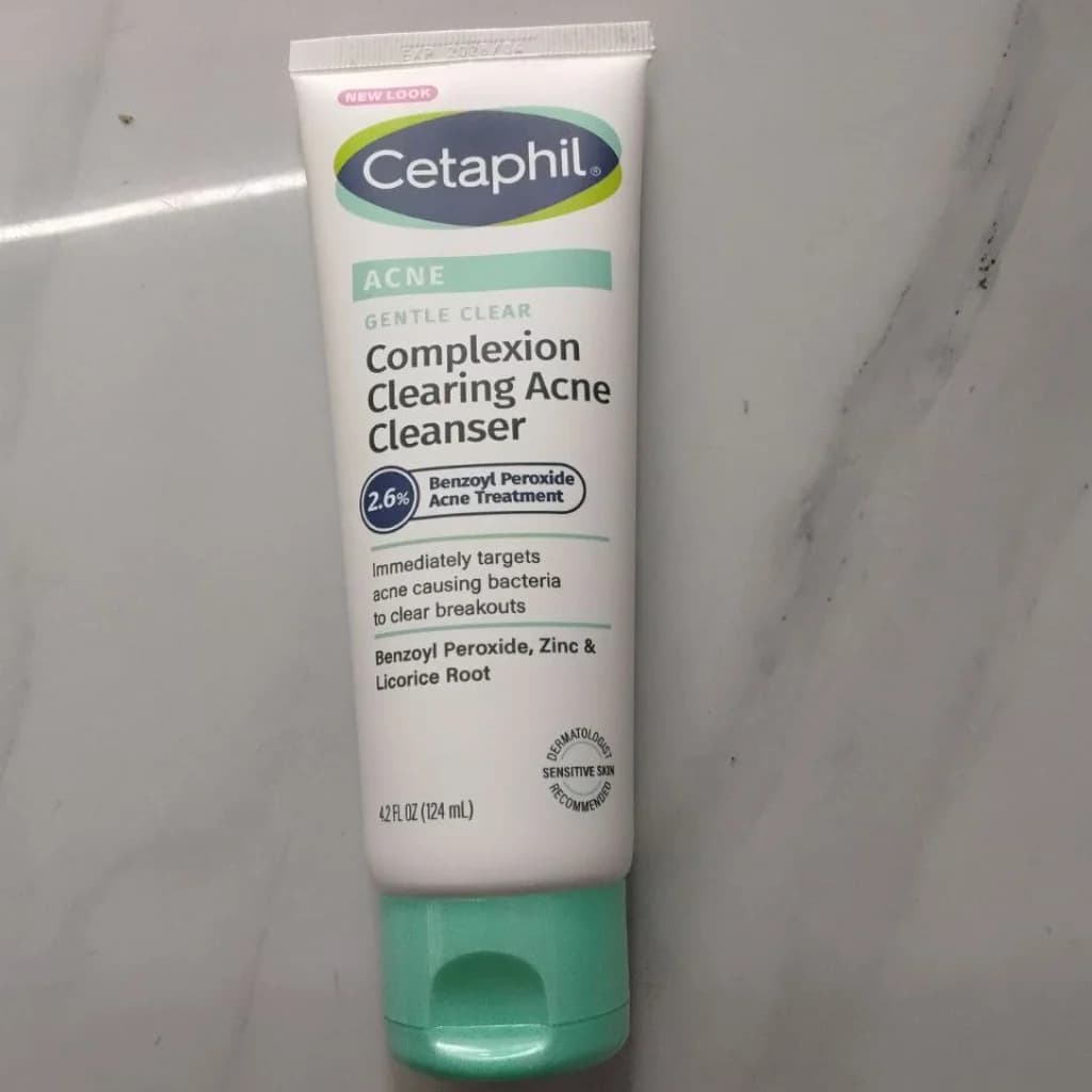 Cetaphil Gentle Clear Complexion Clearing Acne Cleanser 2.6% Benzoyl Peroxide