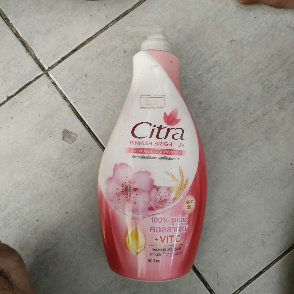Citra Pinkish Bright UV Body Lotion Apply liberally to clean skin daily, especially before sun exposure.