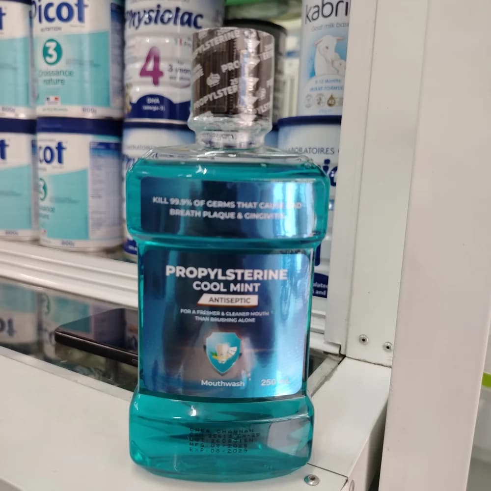 Propylsterine Cool Mint Antiseptic mouthwash; 250 mL