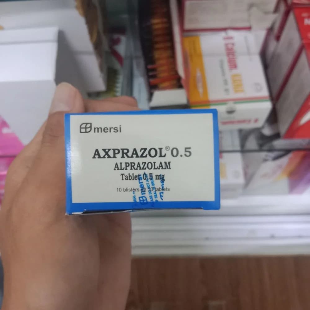 Polygynax Neomycin sulfate 35,000 IU + polymyxin B sulfate 35,000 IU + nystatin 100,000 IU per vaginal capsule; box of 12