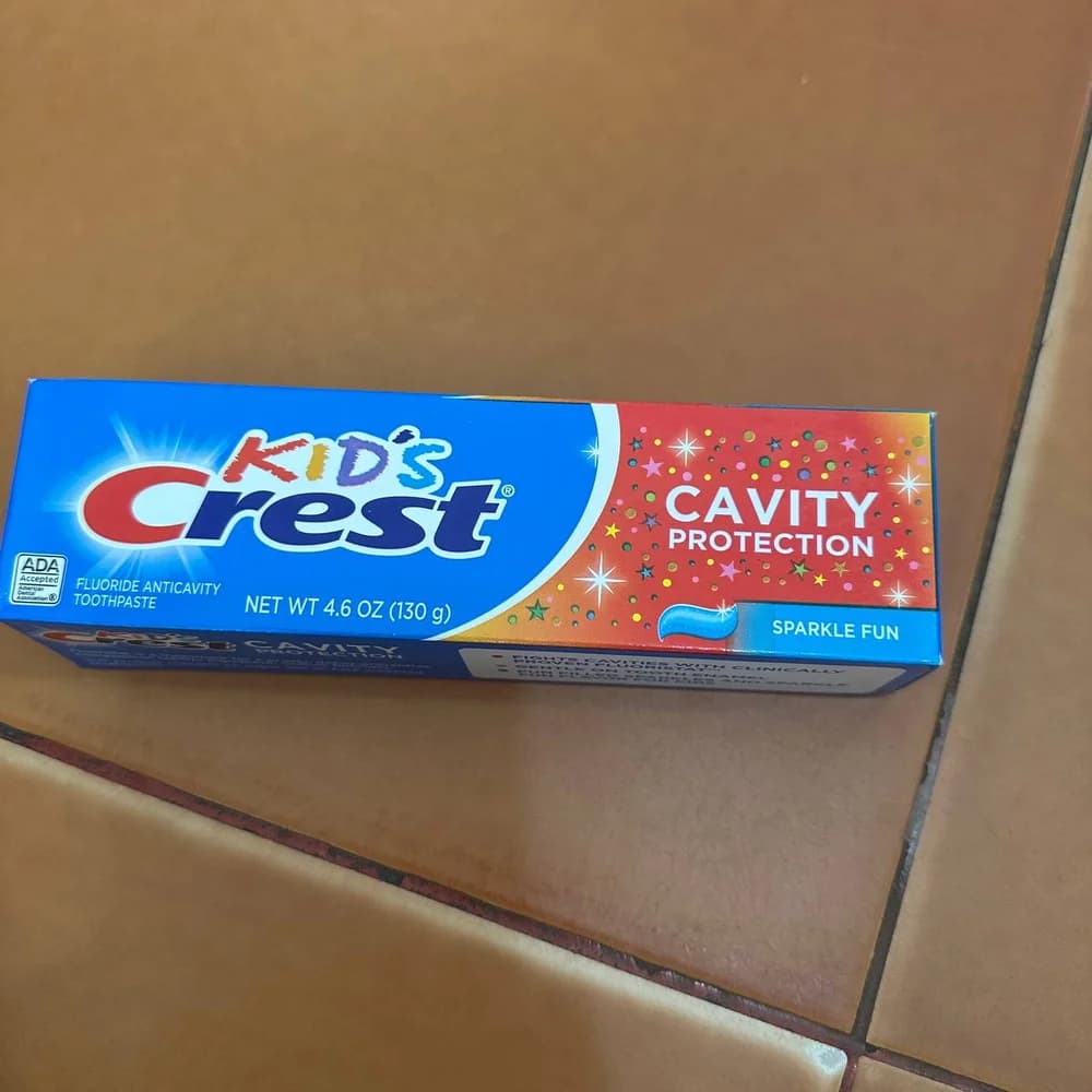 Kid’s Crest Cavity Protection Sparkle Fun Sodium fluoride 0.243% toothpaste, 130 g