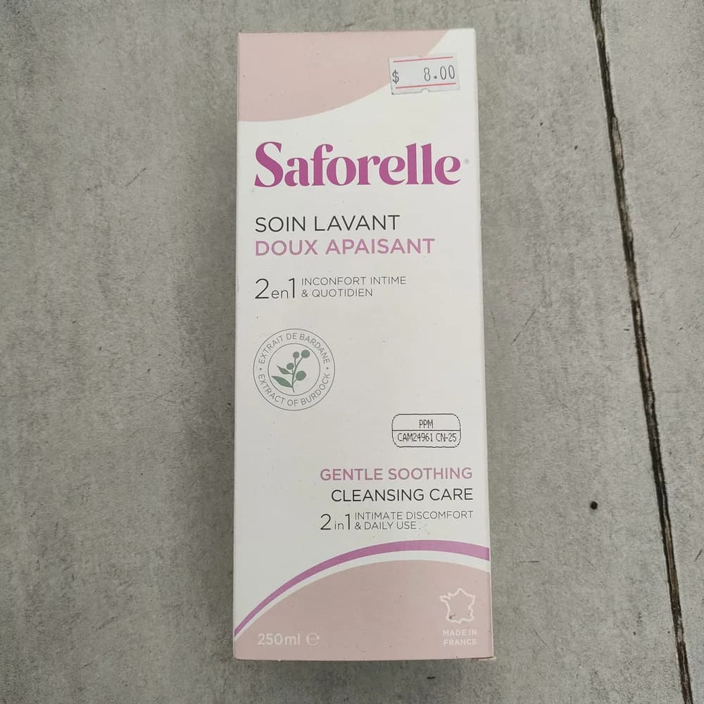 Saforelle Soin Lavant Doux Apaisant 250 mL Apply a small amount, lather, then rinse thoroughly with water.