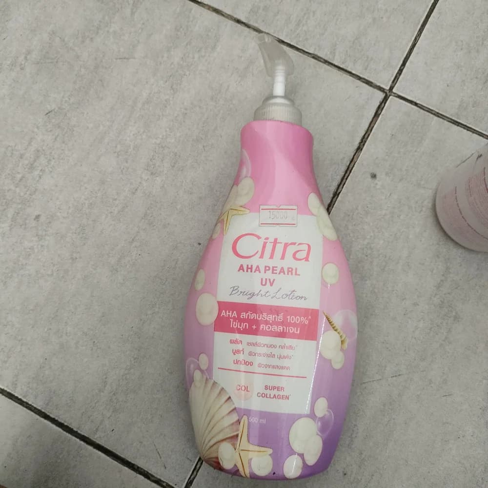 Citra AHA Pearl UV Bright Lotion Apply liberally to clean skin daily, especially before sun exposure.