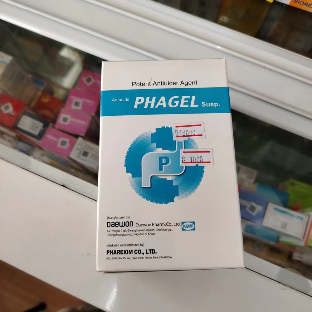 Phagel Oxethazaine 20 mg, dried aluminum hydroxide gel 582 mg (equivalent to aluminum oxide 291 mg), and magnesium hydroxide 196 mg per 10 mL pouch