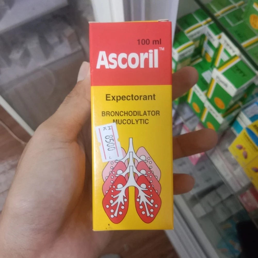 Ascoril Expectorant Per 10 mL: salbutamol 2 mg, bromhexine hydrochloride 4 mg, guaifenesin 100 mg, and menthol 1 mg; 100 mL - Kim Yi