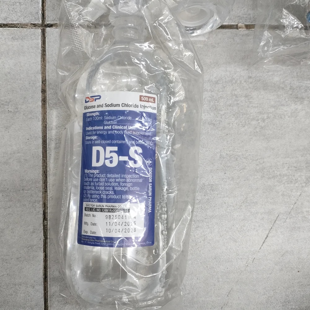 Glucose and Sodium Chloride Injection (D5-S) 500ml Glucose 5% with Sodium Chloride 0.9%, 500 ml bottle - Depot De Pharmacie "A" Kim Houy