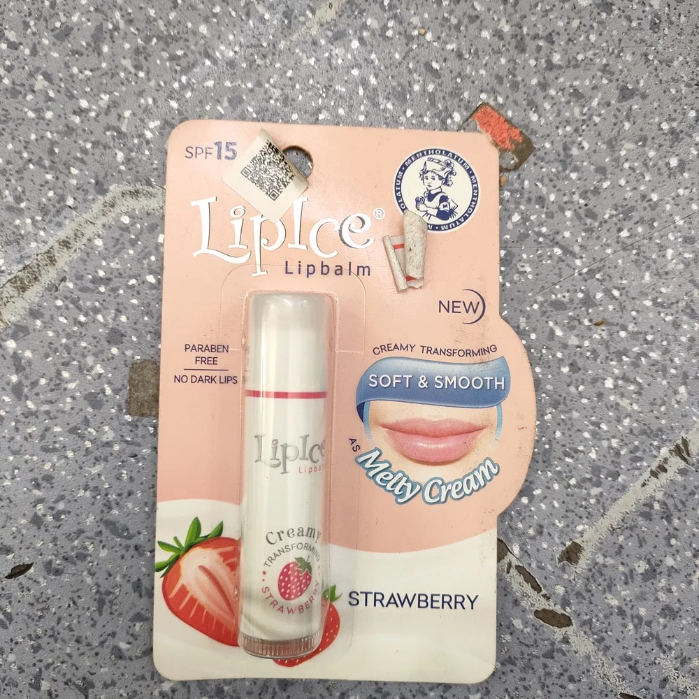 LipIce Lipbalm Strawberry (SPF 15) 4.3 g per stick - Depot De Pharmacie "A" Kim Houy