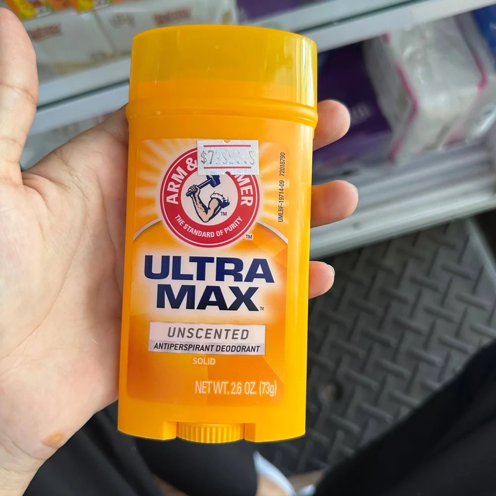 Arm & Hammer Ultra Max Unscented solid antiperspirant deodorant, 73 g - Kim Yi
