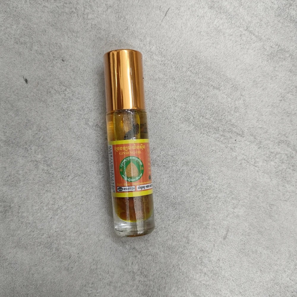 White Flower Analgesic Oil 12g Aromatic medicated oil, 12 g bottle - Depot De Pharmacie "A" Kim Houy