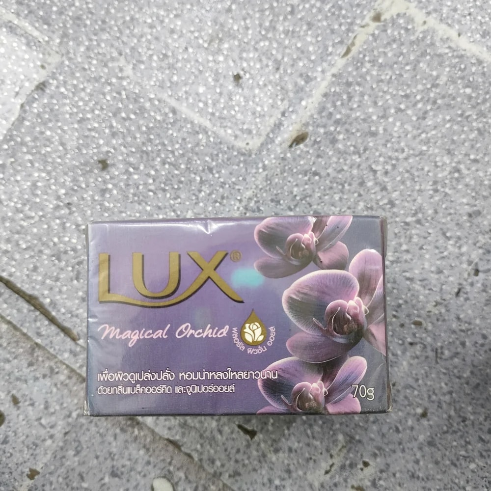 Lux Magical Orchid Bar Soap 70 g per bar - Depot De Pharmacie "A" Kim Houy
