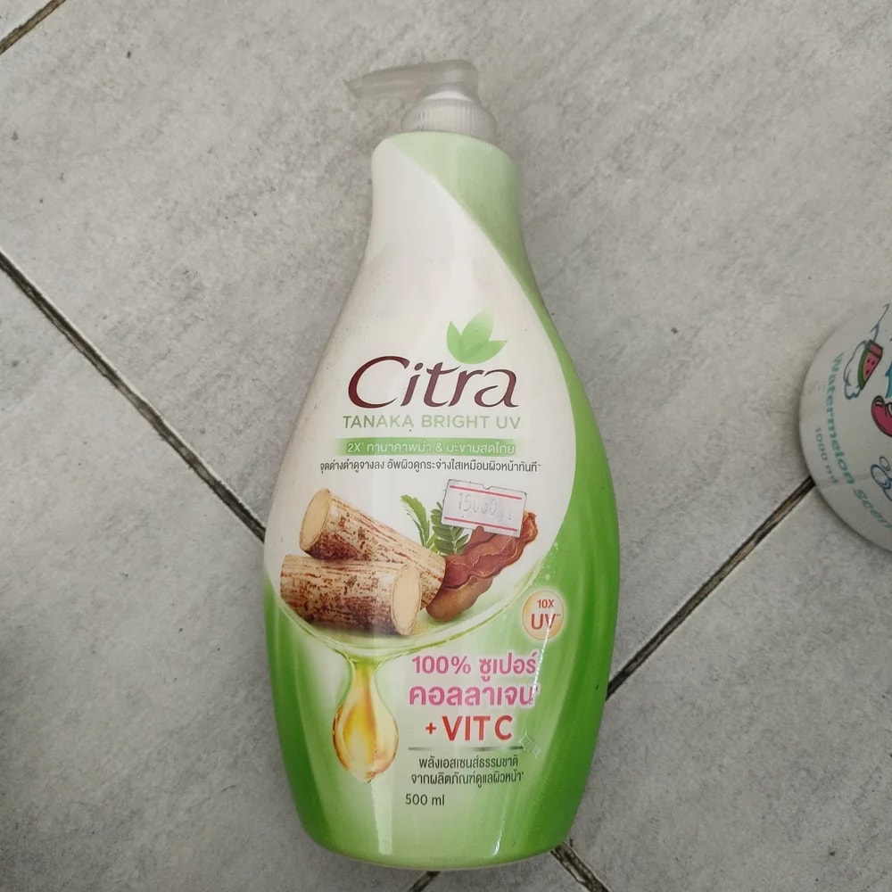 Citra Tanaka Bright UV Body Lotion Apply liberally to clean skin daily, especially before sun exposure. - Depot De Pharmacie "A" Kim Houy