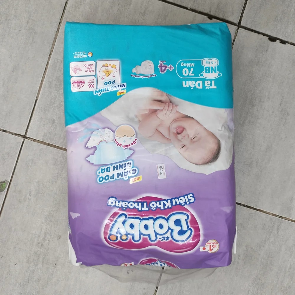 Bobby Newborn Baby Diaper (NB70) Size NB, 70 diapers per pack, for newborns under 5 kg - Depot De Pharmacie "A" Kim Houy