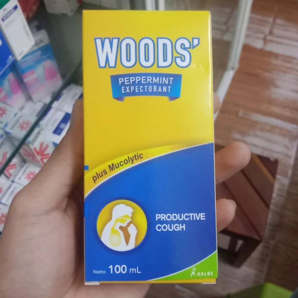 Woods' Peppermint Expectorant Bromhexine hydrochloride 4 mg, guaifenesin 100 mg per 5 ml - Kim Yi