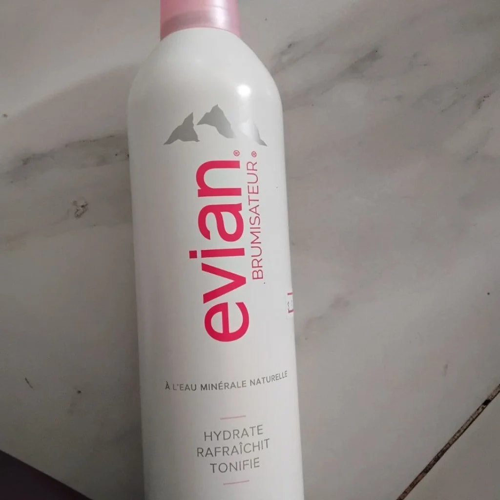 Evian Brumisateur Natural Mineral Water Spray (400 ml) Not available - SETHIKA CARE Pharmacy