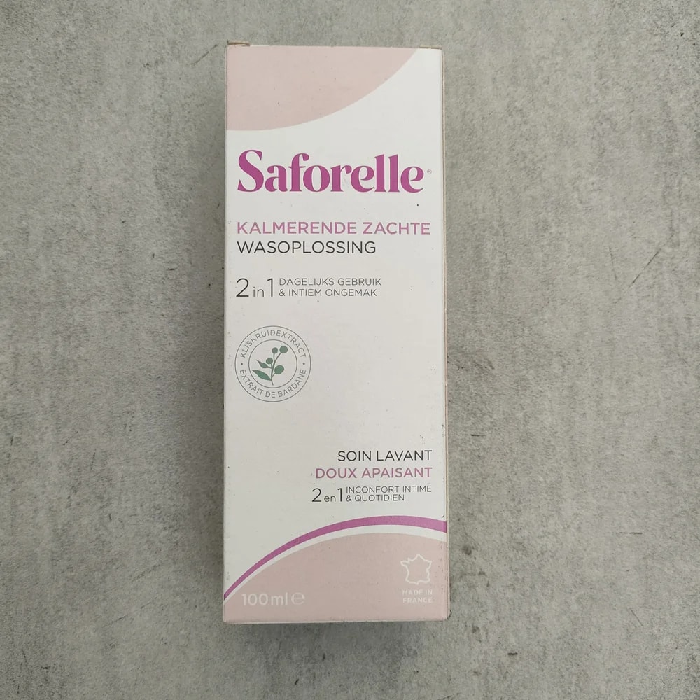 Saforelle Soin Lavant Doux Apaisant 100 mL Apply a small amount, lather, then rinse thoroughly with water. - Depot De Pharmacie "A" Kim Houy