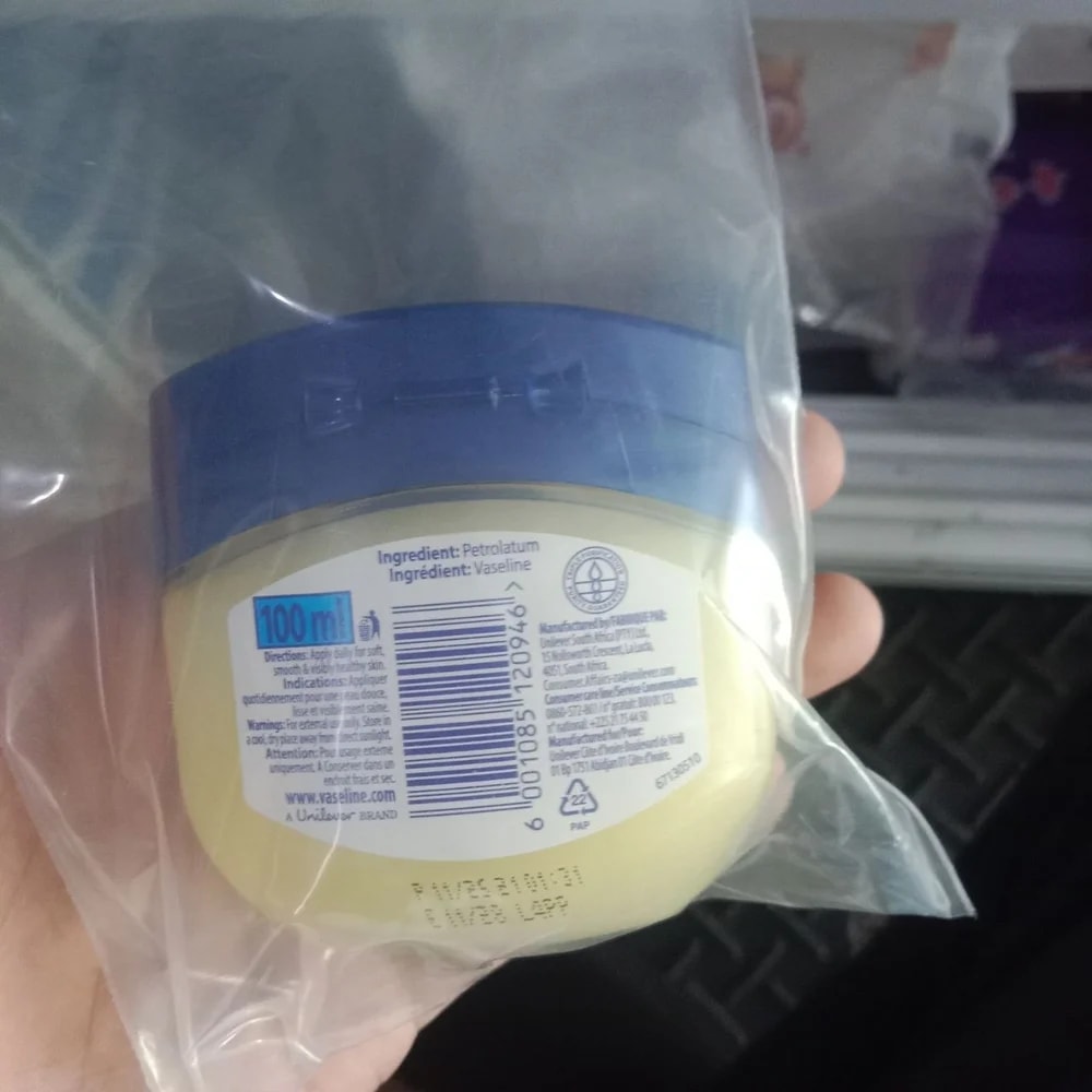 Vaseline BlueSeal pure petroleum jelly Original, 100 mL - Kim Yi