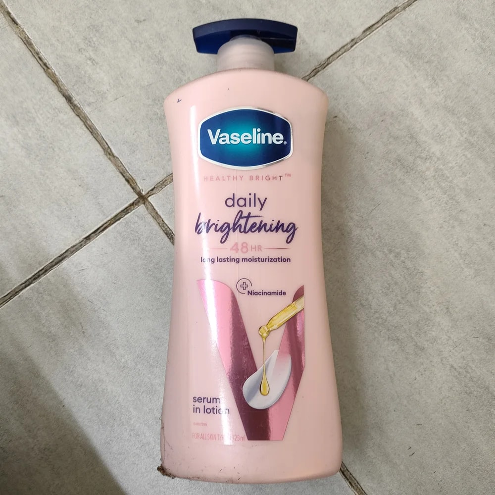 Vaseline Healthy Bright Daily Brightening Serum in Lotion Not available - Depot De Pharmacie "A" Kim Houy
