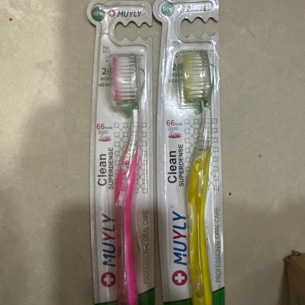 Muyly ច្រាស់ដុះធ្មេញ - PONLEU DOUNG DARA PHARMACY