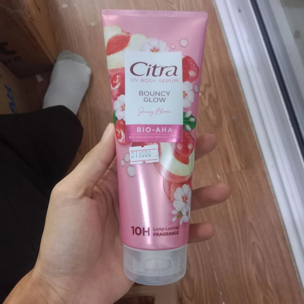 Citra UV Body Serum Bouncy Glow Juicy Bloom Bio-AHA, 180 mL - Kim Yi