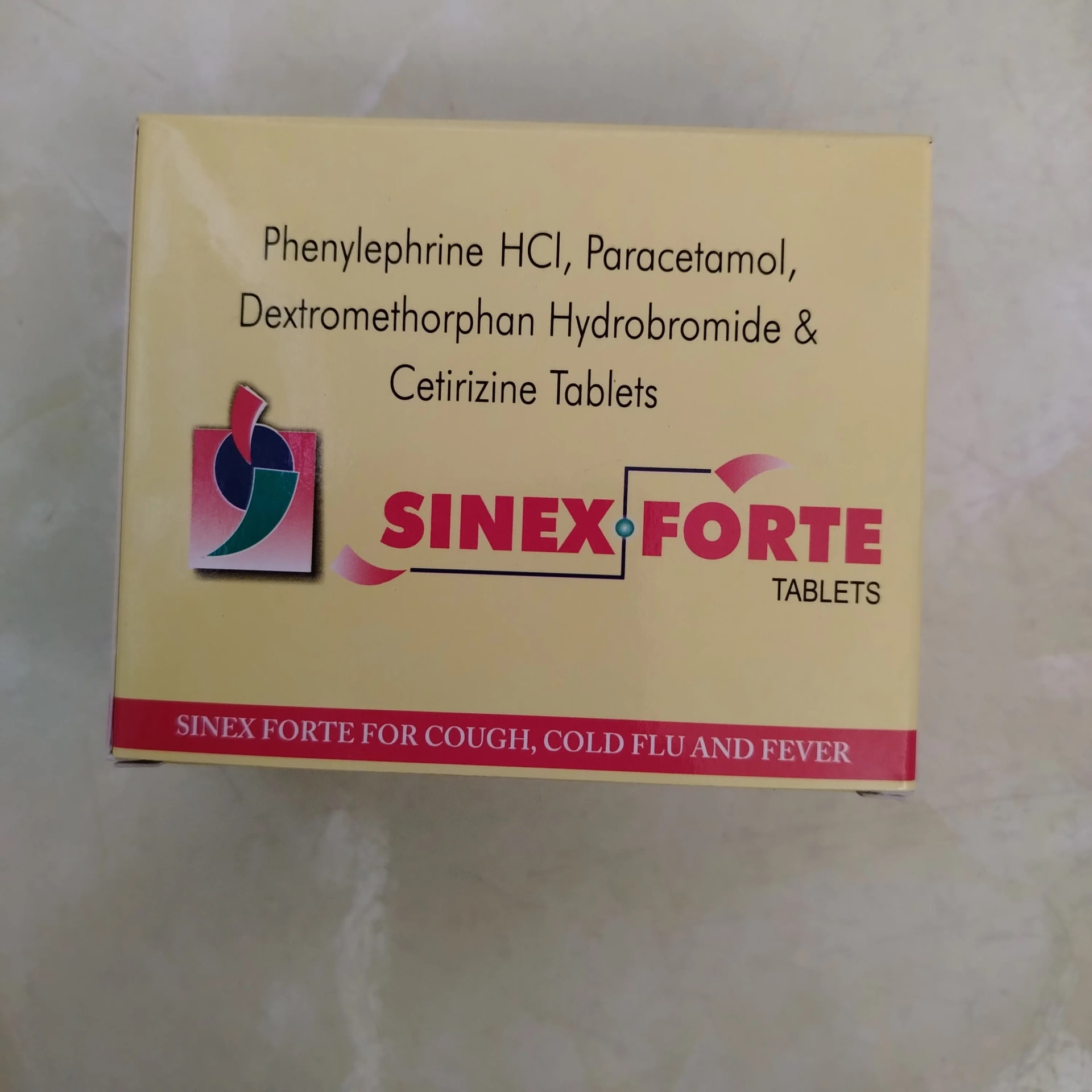 Sinex Forte Phenylephrine HCl 10mg + Paracetamol 325mg + Dextromethorphan HBr 15mg + Cetirizine 5mg per tablet - Phal Cham Rouen