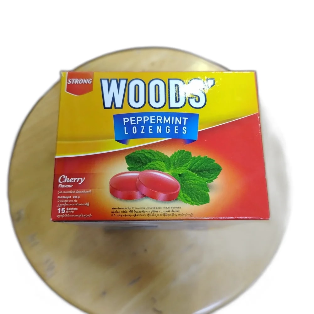 Woods' Peppermint Lozenges Cherry 225 g (15 sachets x 15 g) - PHARMA ASSIST PHARMACY