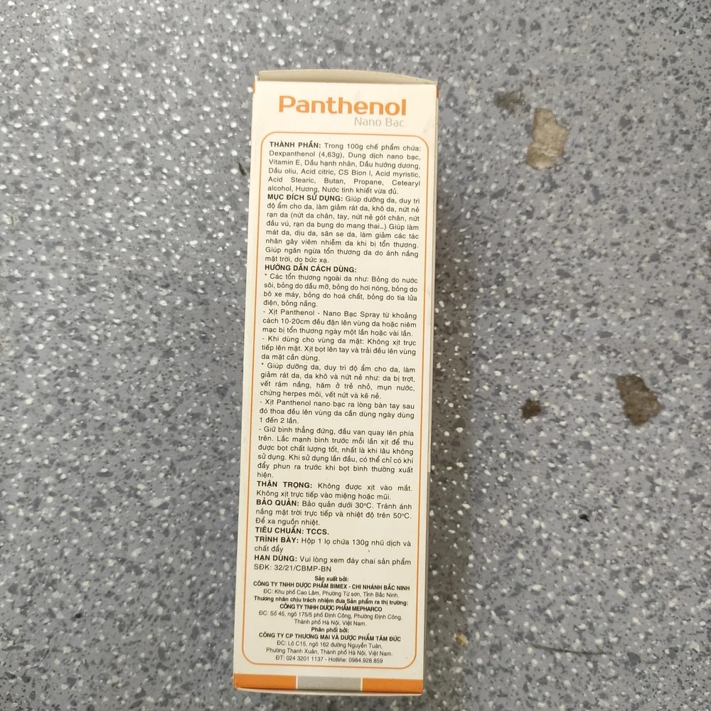 Panthenol Nano Bac Spray Dexpanthenol (A.4.0g), Nano silver, Tocopherol, Almond oil, Helianthus annuus oil, Olea europaea oil, Acid citric, CB Bisin I, Acid myristic, Acid stearic, Butan, Propane, Cetearyl alcohol, Fragrance, Water (per 100g) - Depot De Pharmacie "A" Kim Houy