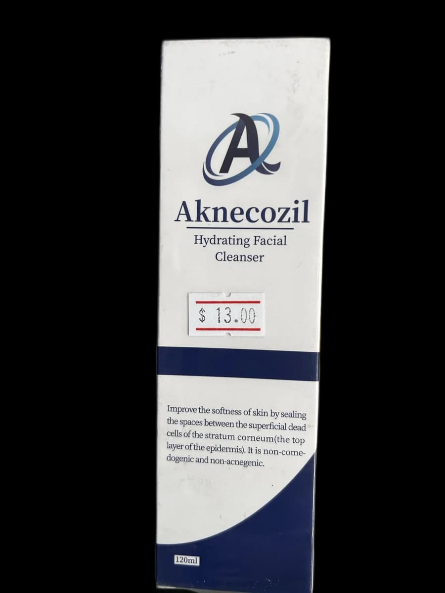 Aknecozil Hydrating Facial Cleanser 120mL