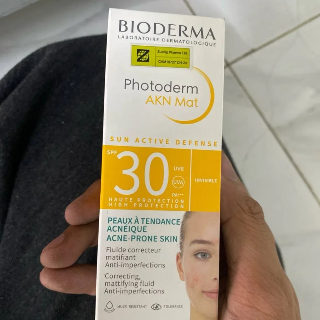 Photoderm AKN Mat 40ml (SPF 30) - SETHIKA CARE Pharmacy