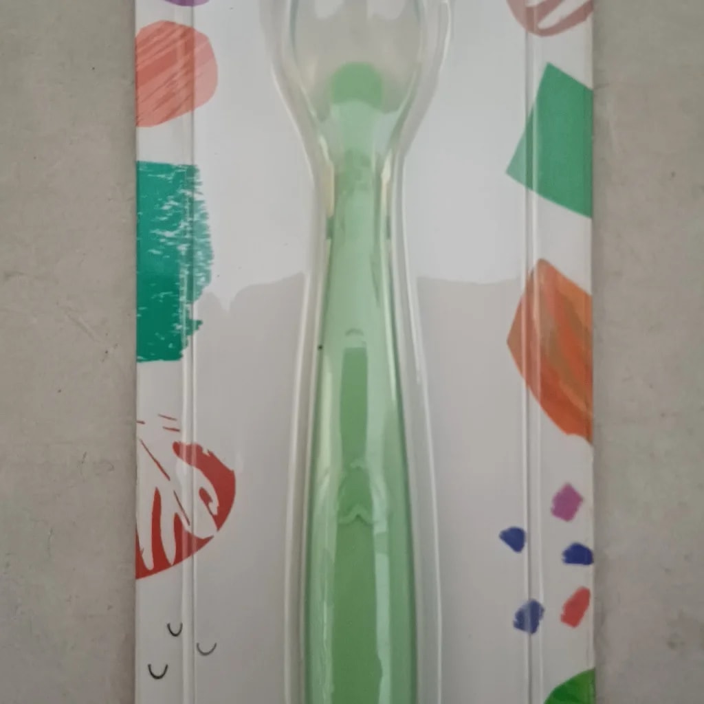 Baby silicone spoon green - PONLEU DOUNG DARA PHARMACY