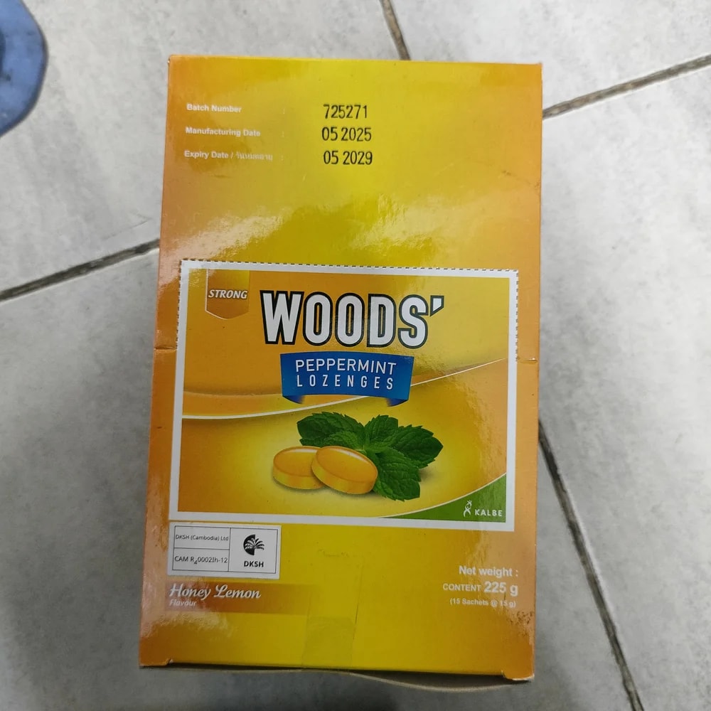 Woods' Peppermint Lozenges Honey Lemon Not available - Depot De Pharmacie "A" Kim Houy