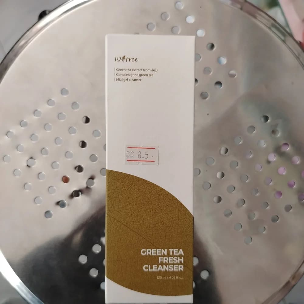 Isntree Green Tea Fresh Cleanser