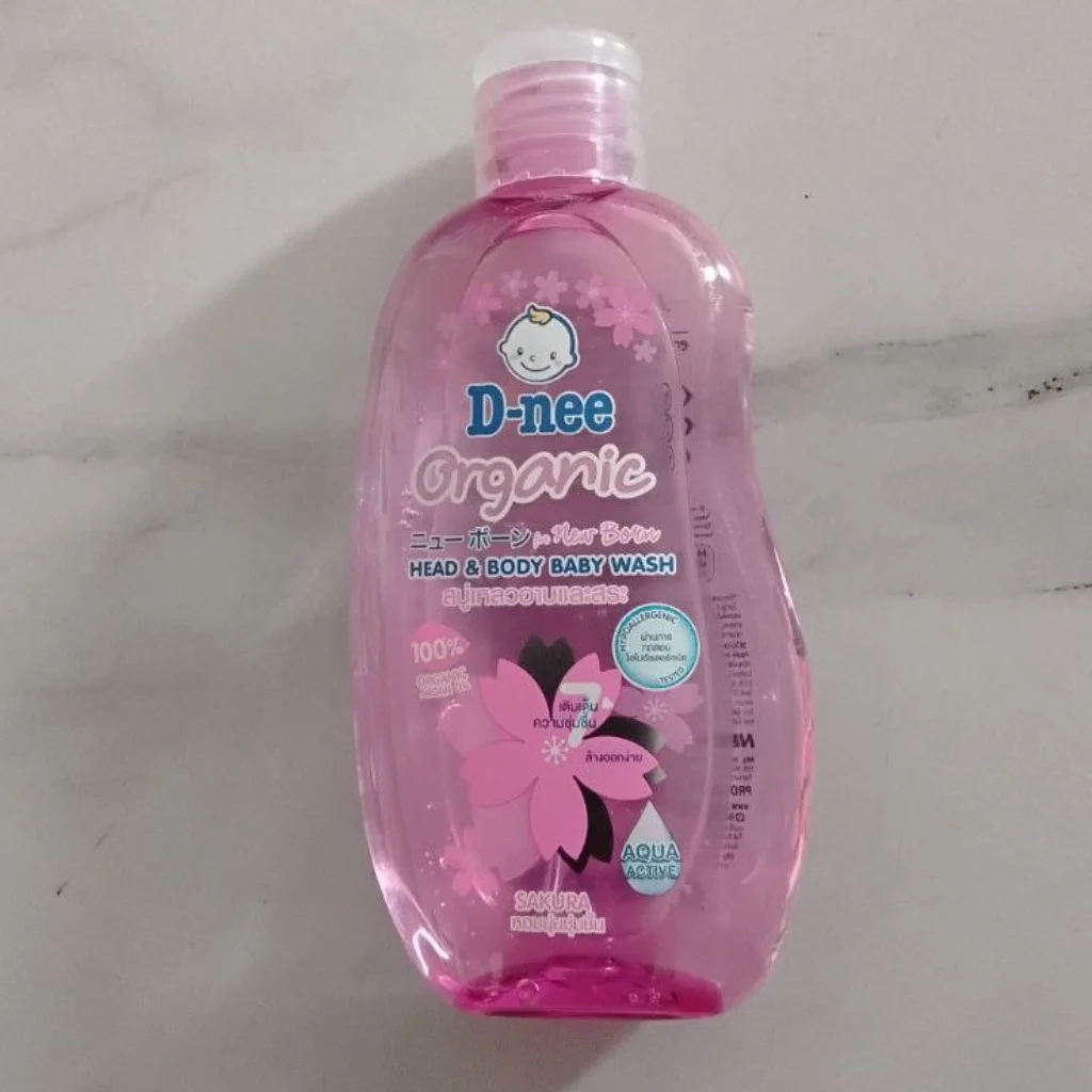 D-nee Organic Head & Body Baby Wash – Sakura (Pink) — available at pharmacies in Cambodia on PharmKulen