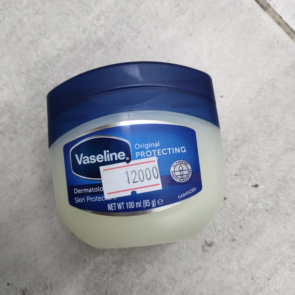 Vaseline Original Protecting Petroleum Jelly (100ml) — available at pharmacies in Cambodia on PharmKulen