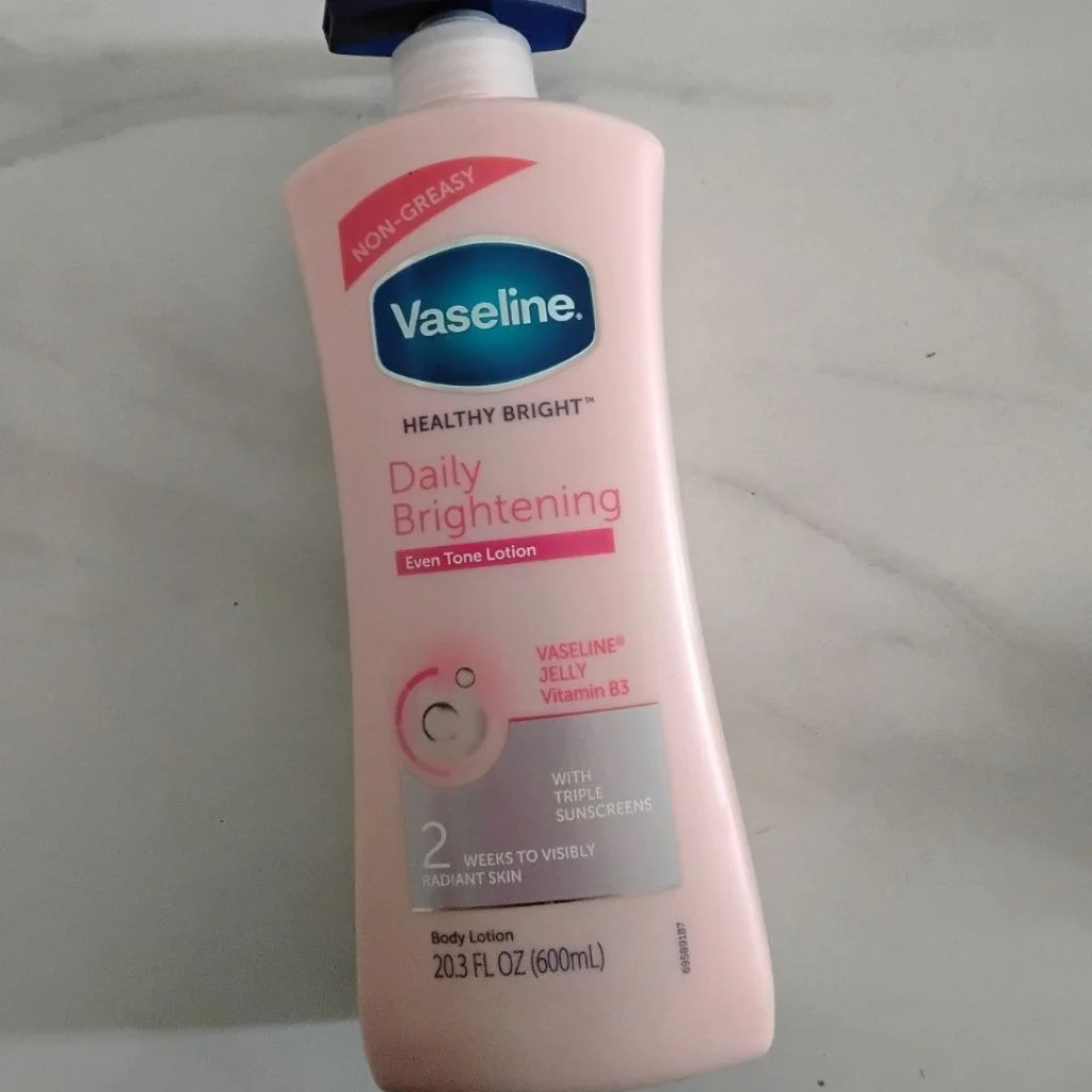 Vaseline Healthy Bright Daily Brightening Lotion — available at pharmacies in Cambodia on PharmKulen