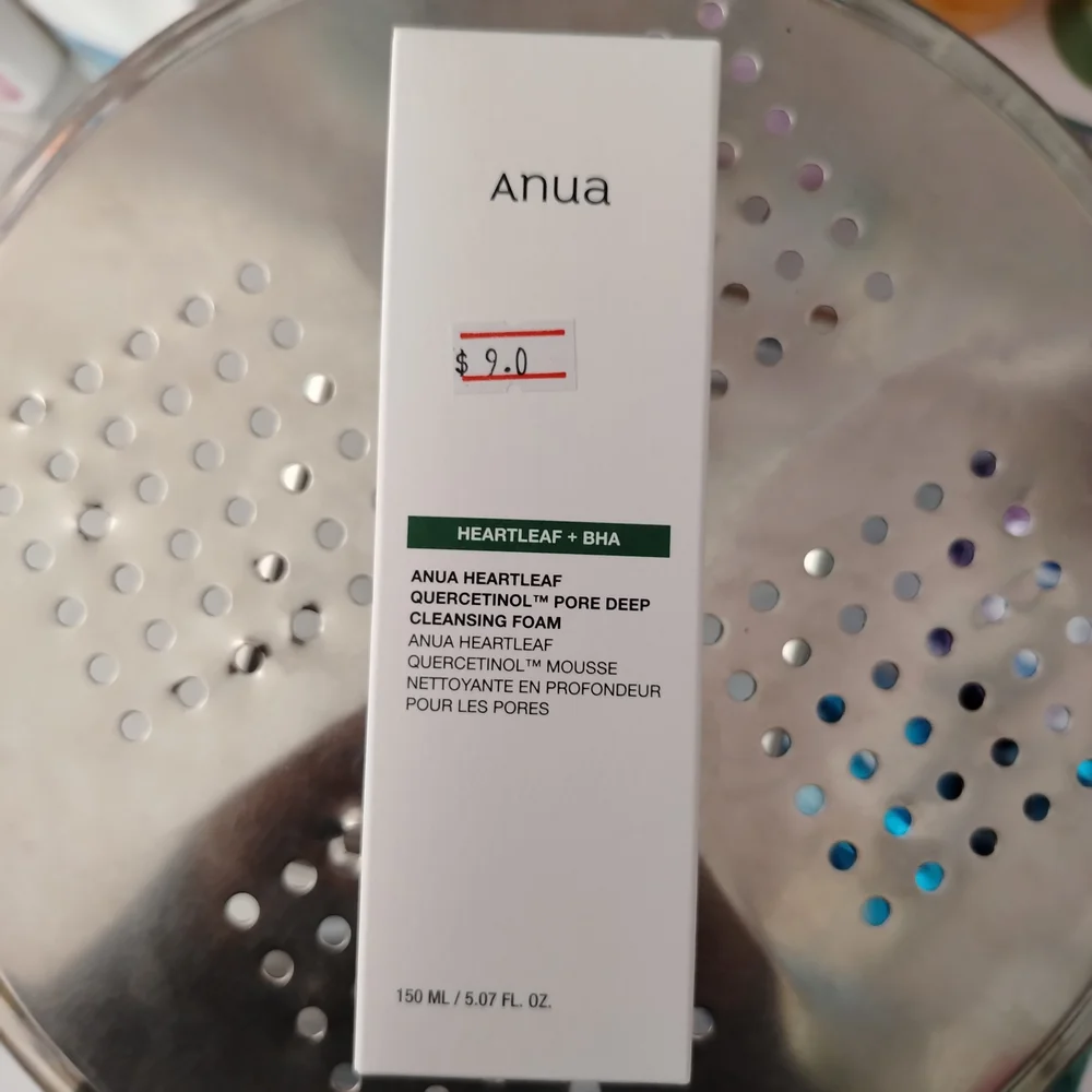 Anua Heartleaf Quercetinol Pore Deep Cleansing Foam — available at pharmacies in Cambodia on PharmKulen