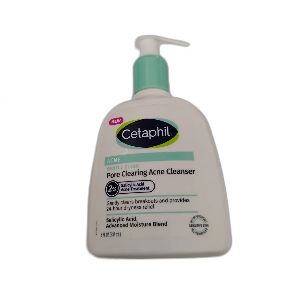 Cetaphil Gentle Clear Pore Clearing Acne Cleanser — available at pharmacies in Cambodia on PharmKulen