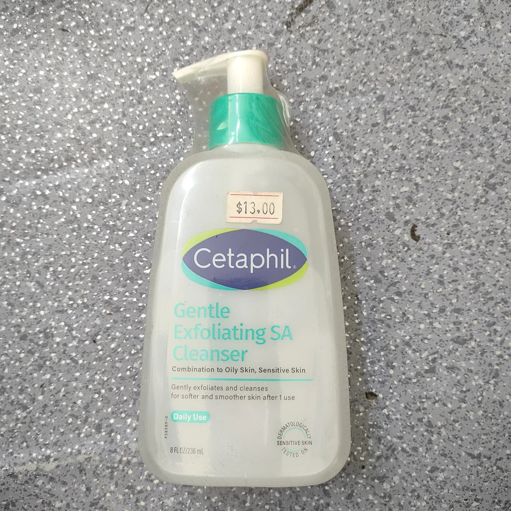 Cetaphil Gentle Skin Cleanser — available at pharmacies in Cambodia on PharmKulen