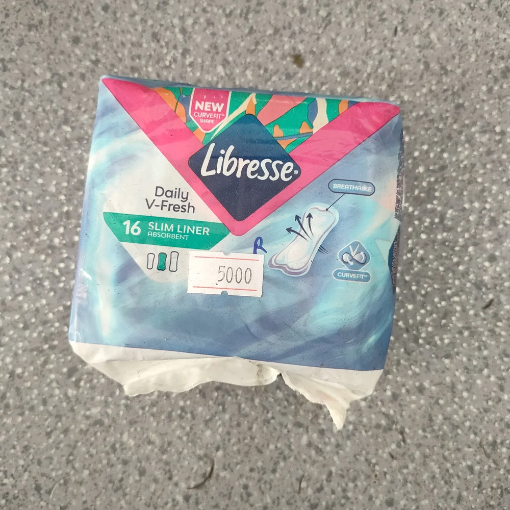 Libresse Daily V-Fresh Slim Liners — available at pharmacies in Cambodia on PharmKulen