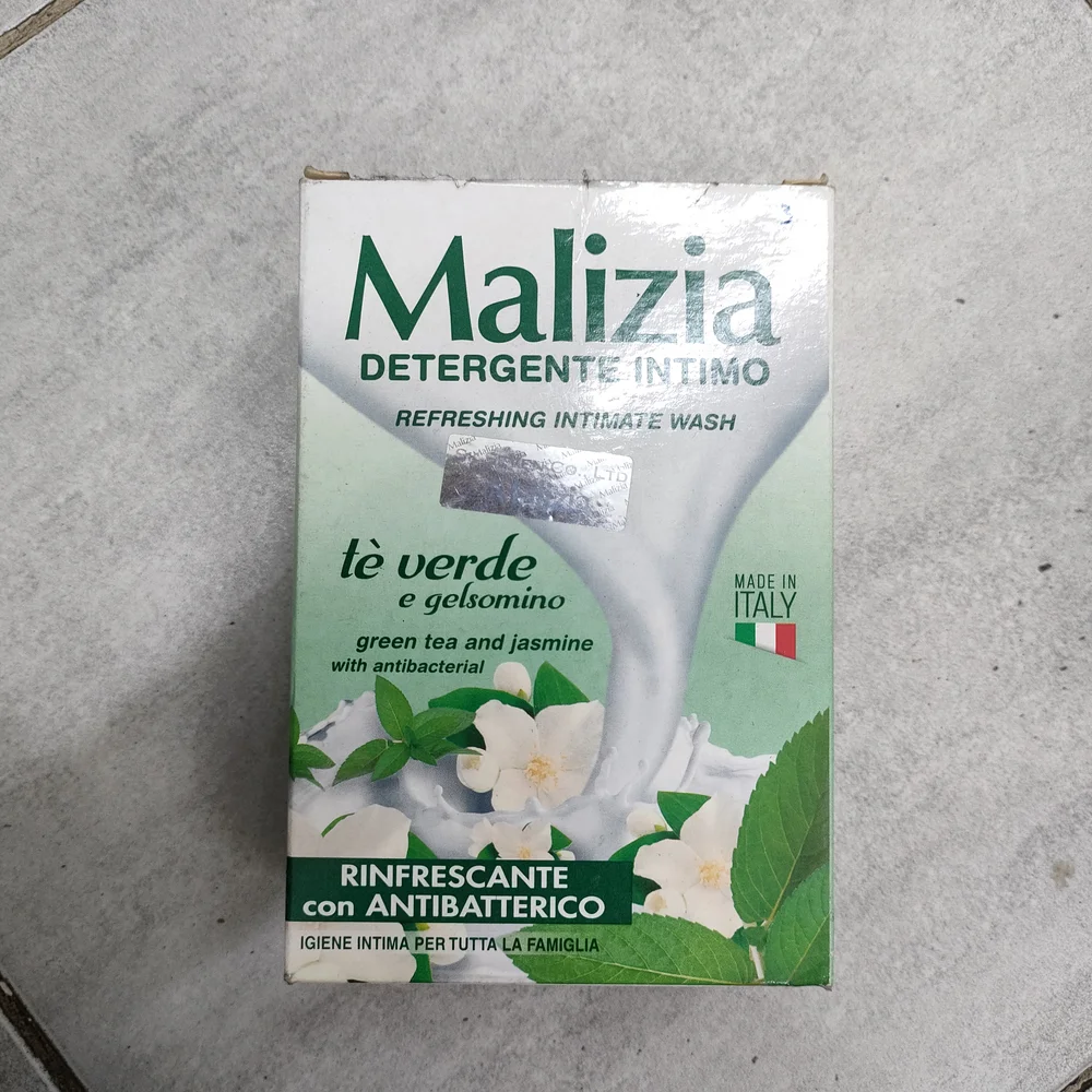 Malizia Te Verde e Gelsomino Intimate Wash — available at pharmacies in Cambodia on PharmKulen