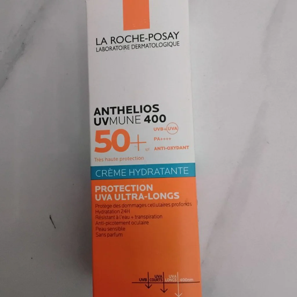 La Roche-Posay Anthelios UVMune 400 SPF 50+ Hydrating Cream — available at pharmacies in Cambodia on PharmKulen