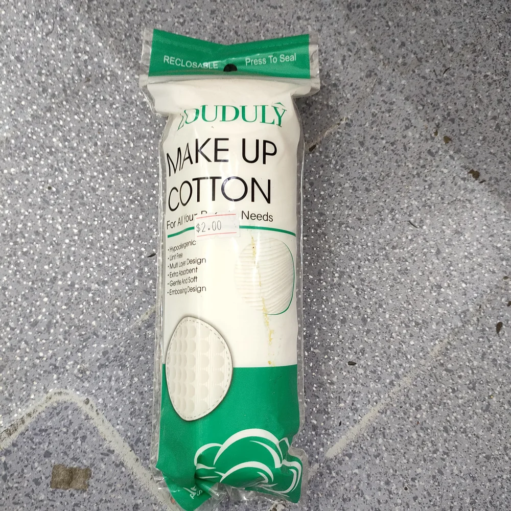 Duduly Make Up Cotton — available at pharmacies in Cambodia on PharmKulen