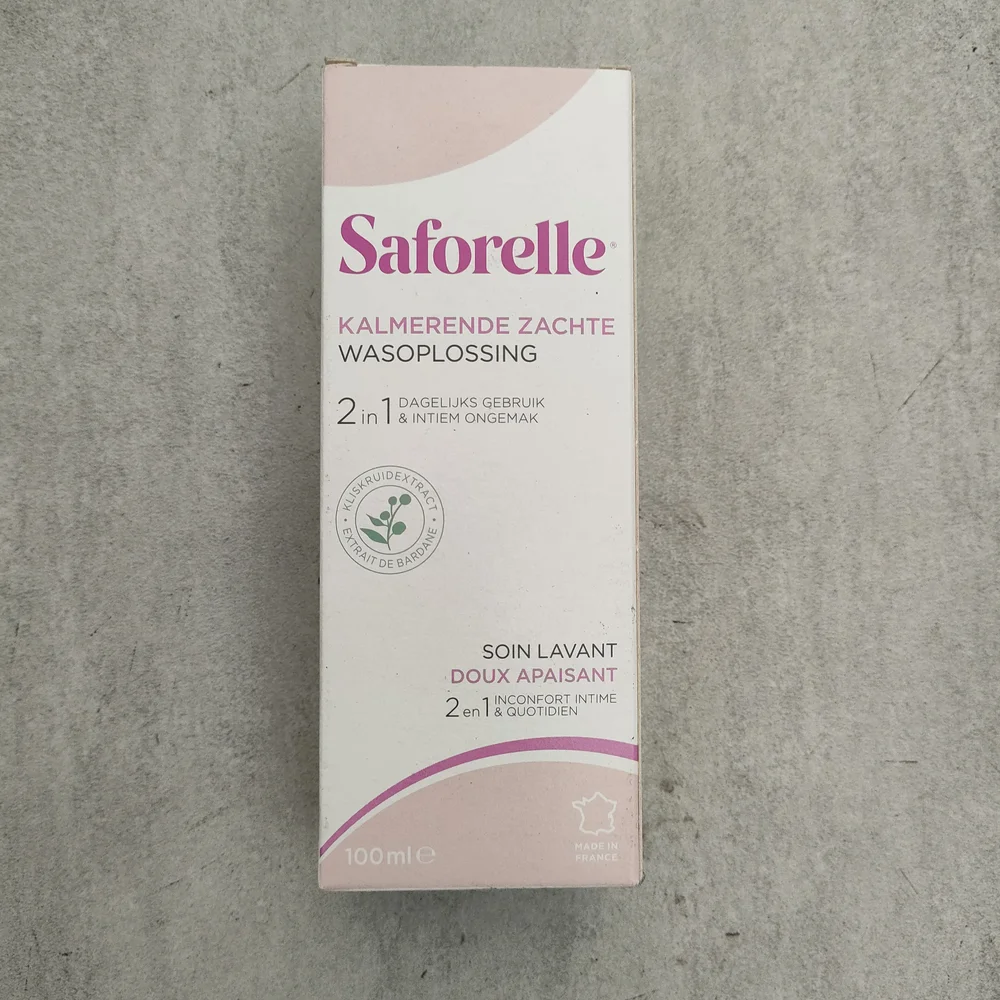 Saforelle Soin Lavant Doux Apaisant 100 mL — available at pharmacies in Cambodia on PharmKulen